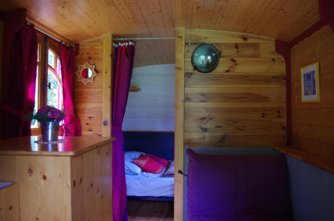 Camping La Bergerie Hotel La Chapelle-Achard Стая снимка