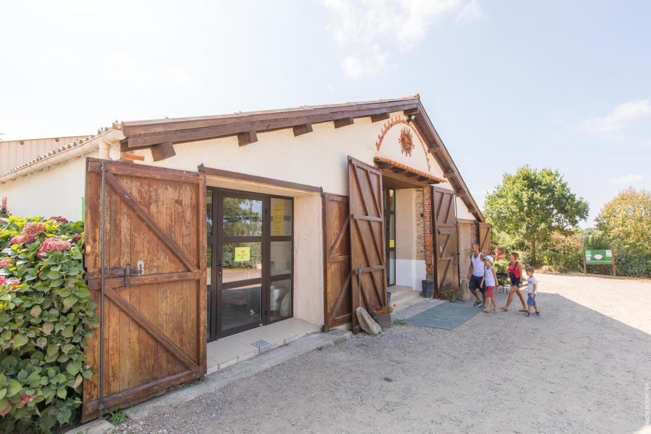 Camping La Bergerie Hotel La Chapelle-Achard Екстериор снимка