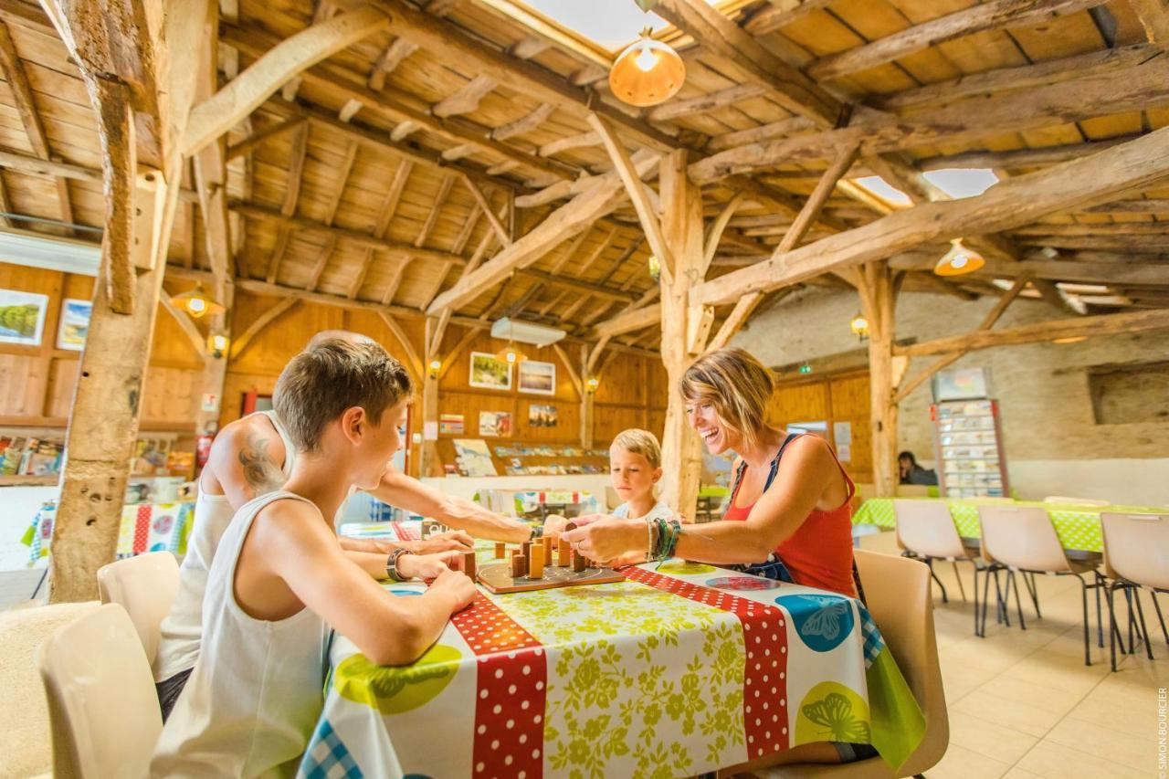Camping La Bergerie Hotel La Chapelle-Achard Екстериор снимка