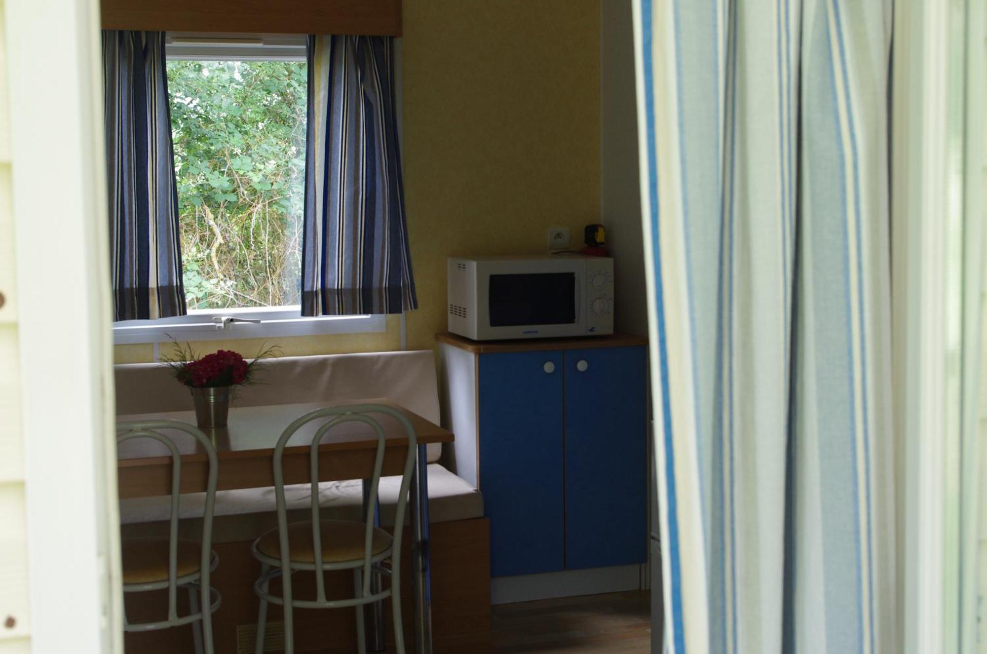 Camping La Bergerie Hotel La Chapelle-Achard Стая снимка
