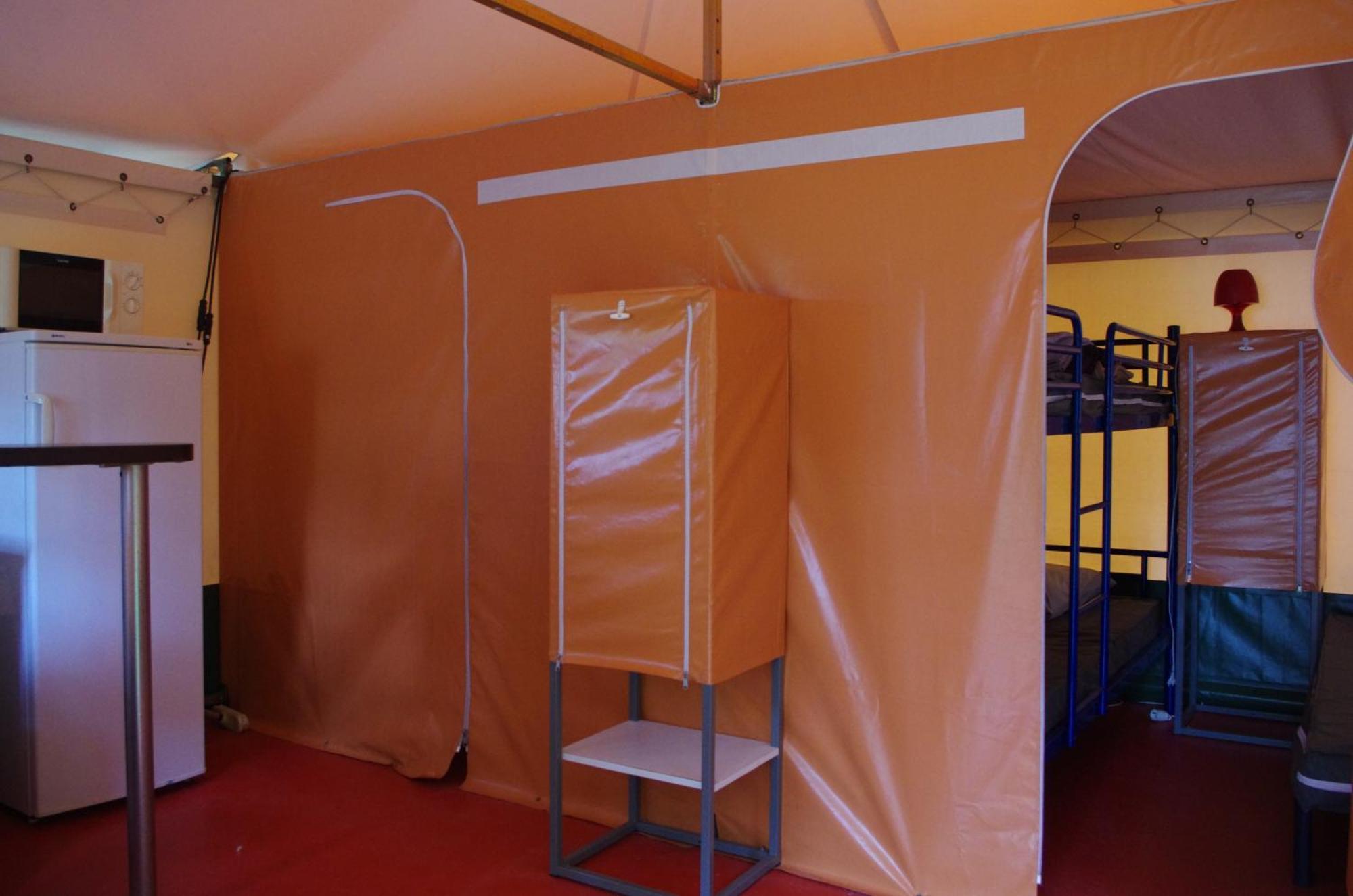 Camping La Bergerie Hotel La Chapelle-Achard Стая снимка